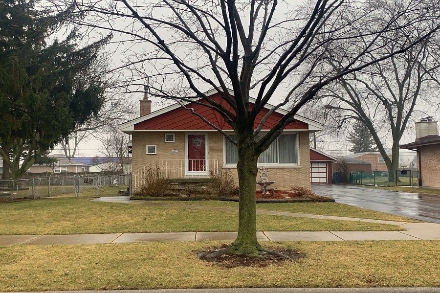 1st image of 6715 W 88th St