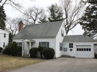 35 Fottler Ave, Lexington, MA 02420