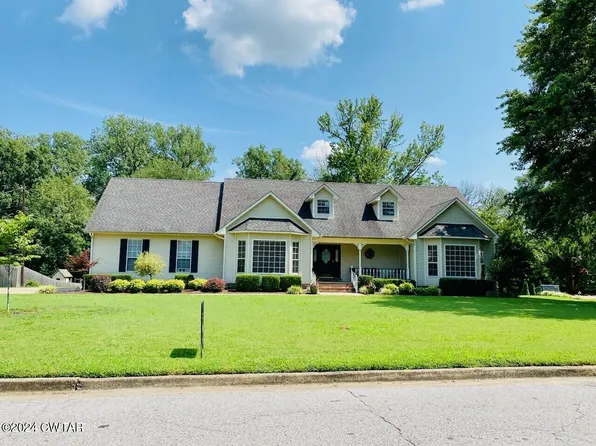 1145 Fox Ridge Run, Dyersburg, TN 38024