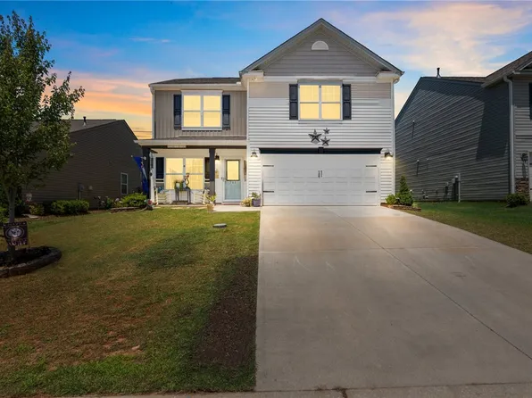 711 Longhorn Dr, Piedmont, SC 29673