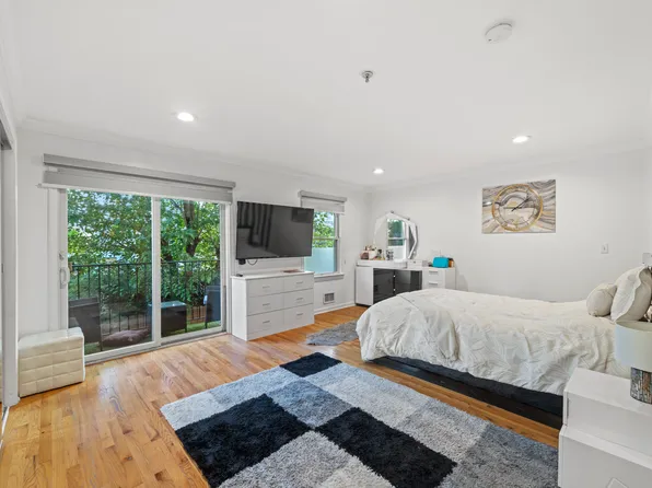 16 68th Street image 17 of 27