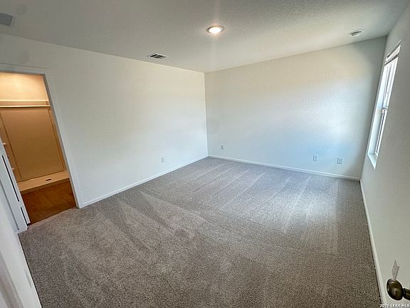 2nd image of 137 Bronco Ridge
