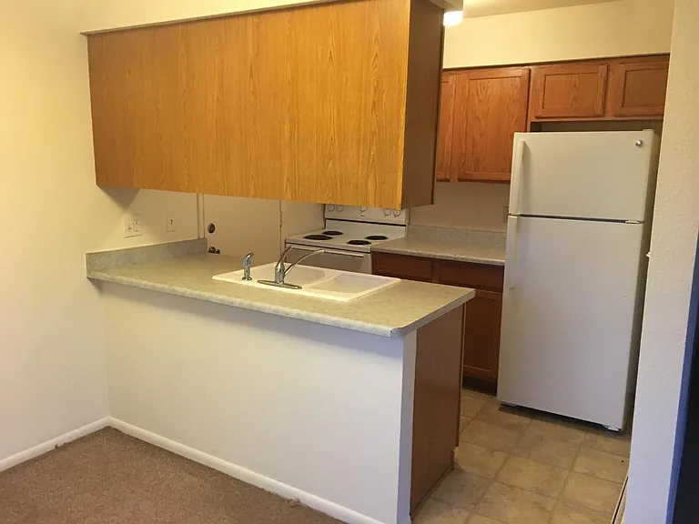 11671 W Katherine Ave — Photo 3