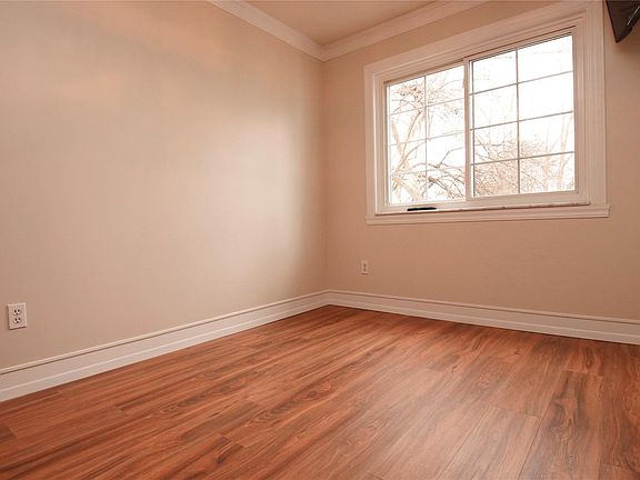 5th image of 480 Baldwin Ave APT 20