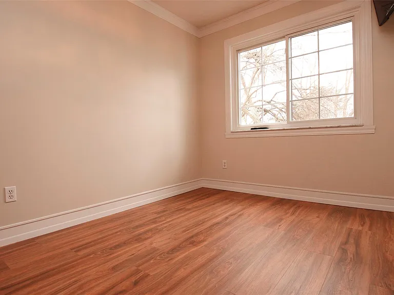 480 Baldwin Ave #20 — Photo 5