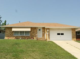 23701 Shurmer Dr, Warrensville Heights, OH