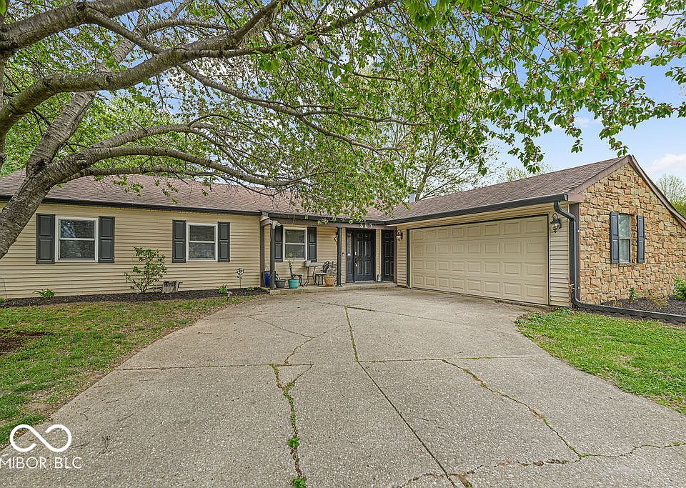 1st image of 387 Pleasantview Blvd