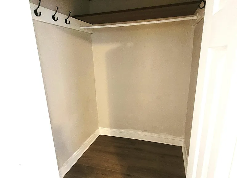 35 Lawn St #2 — Photo 7