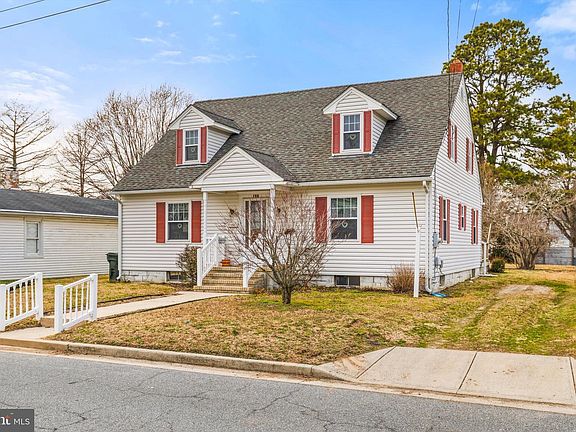 3rd image of 102 Ironshire St