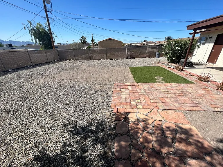 131 Voyager Ln — Photo 18