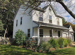 9536 Waterline Dr, Burke, VA 22015