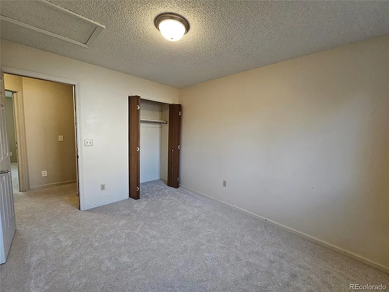 880 Crandall Dr — Photo 14