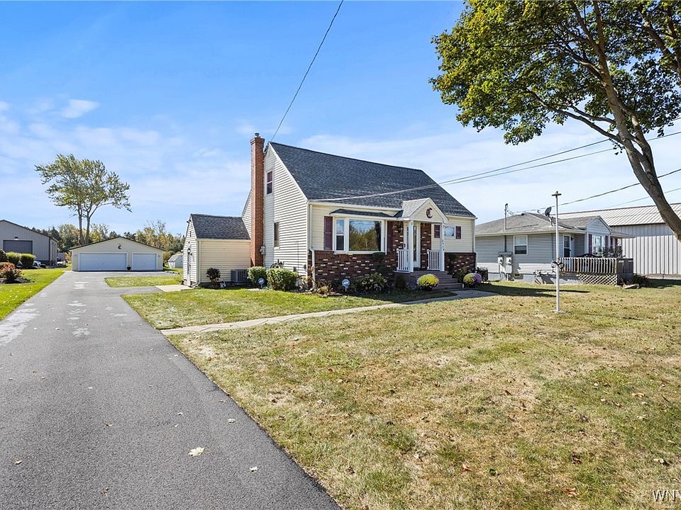 1st image of 2974 S Niag Falls Blvd