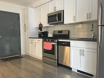 Rented by Dan Shlomo, LREB