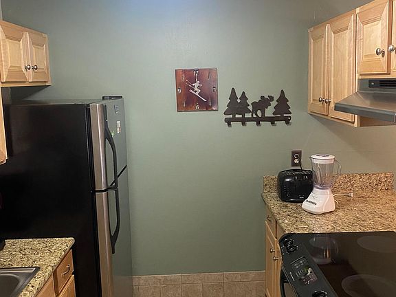 4th image of 3020 Village Dr Floor 1