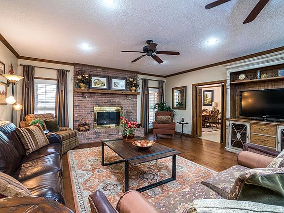 4th image of 6718 Chriswood Dr