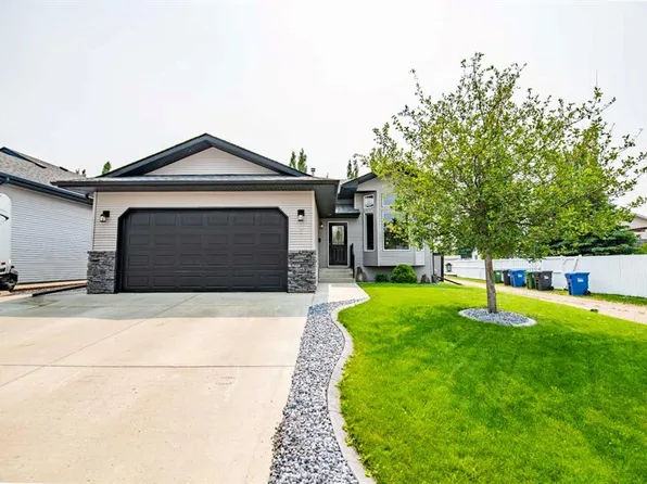 7 N Ratcliffe St, Red Deer, AB T4P 3X8