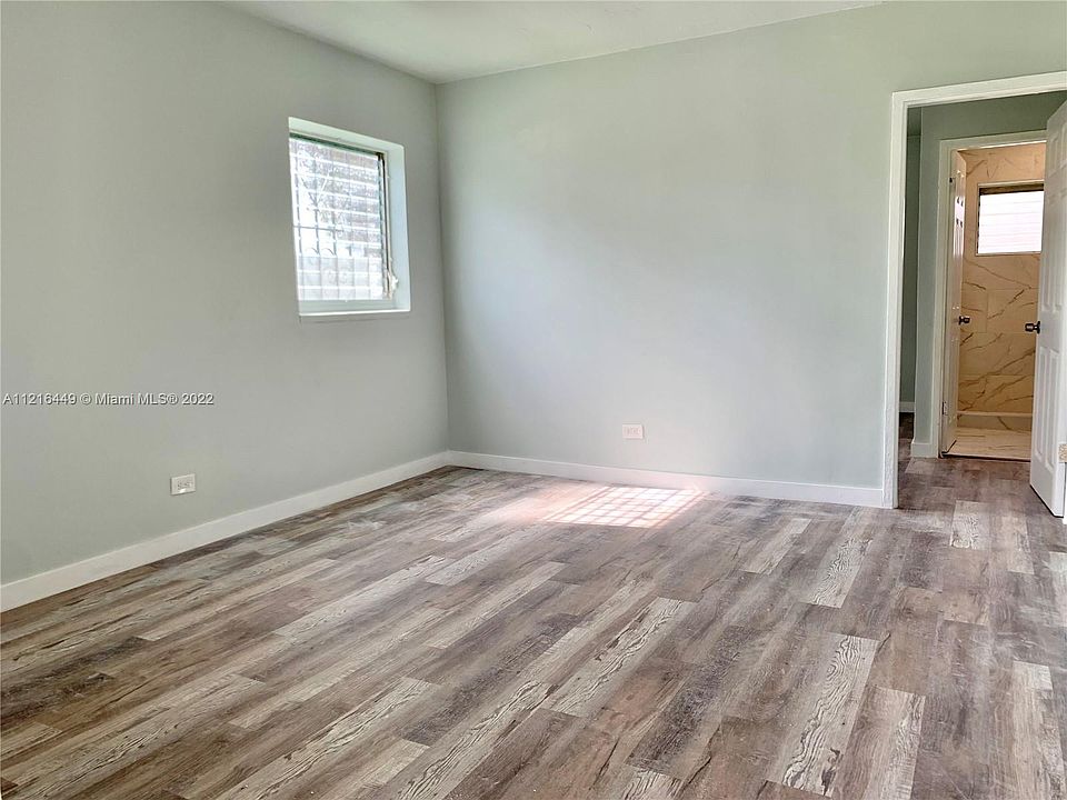 1st image of 2901 NW 18th St #31