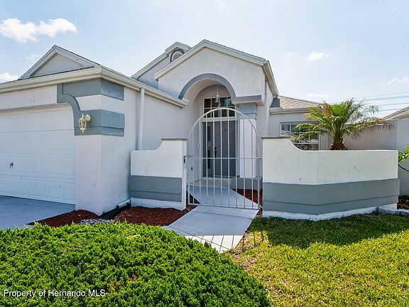 3rd image of 1018 Castille Dr