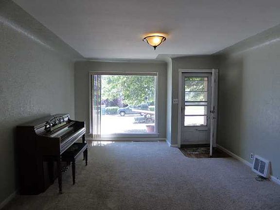 4th image of 511 Avenue B