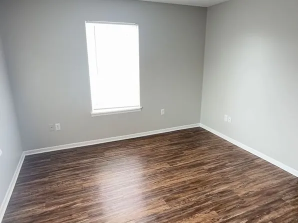 Country Walk Apartments
