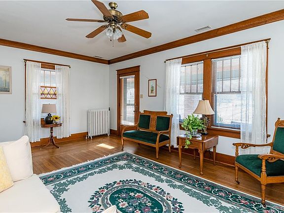 3rd image of 117 Peach Orchard Ave