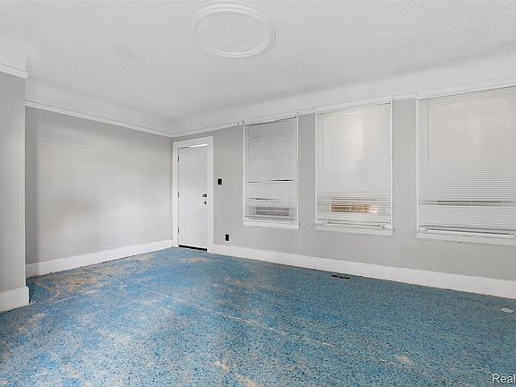 4th image of 16188 Lawton St