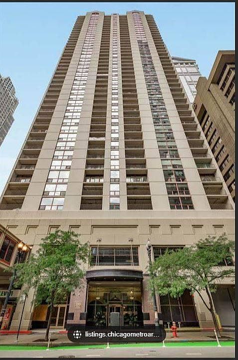 1st image of 200 N Dearborn St Unit 1704