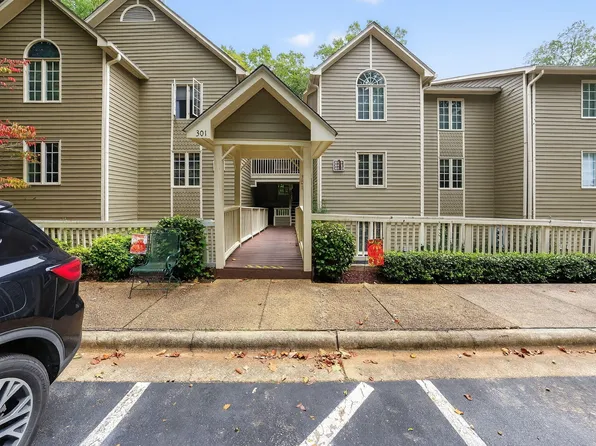 301 Glen Echo Ln APT E, Cary, NC 27518