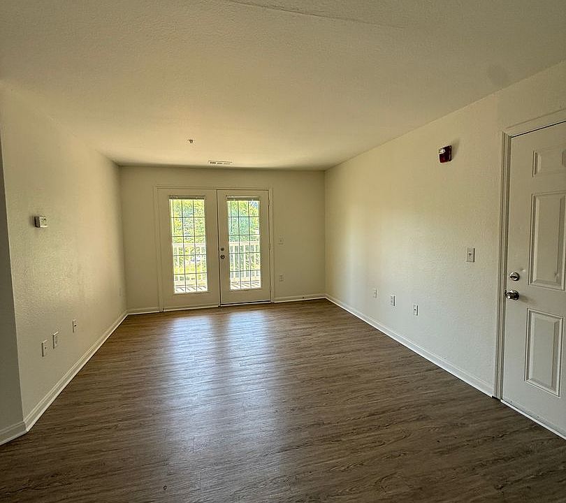 1st image of 2001 S Lyerly St #126