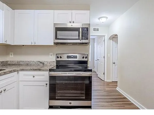 1769 Dayton St S, Saint Petersburg, FL 33712