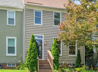 8320 Mauzy Sq, Marshall, VA 20115