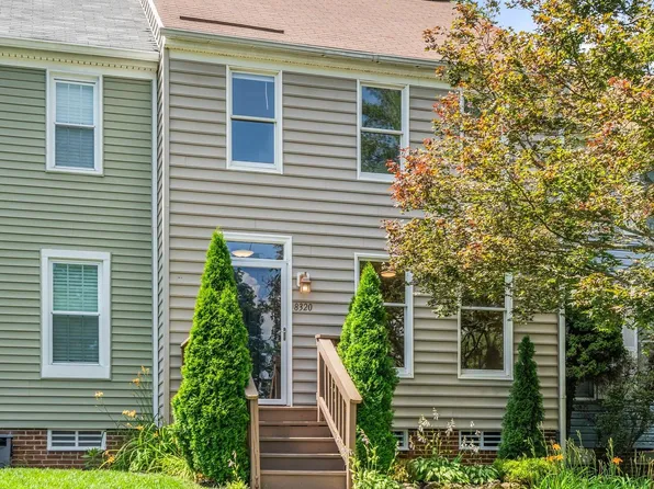 8320 Mauzy Sq, Marshall, VA 20115