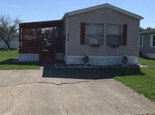 410 Charlie Dr, Noblesville, IN 46062