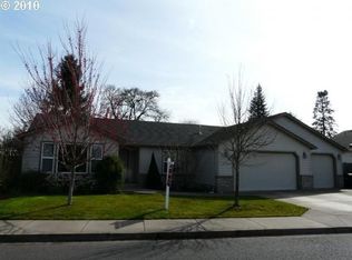3833 Robbie St, Eugene, OR 97404