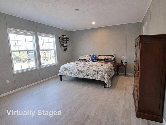 3rd image of 3555 Deerfield Rd