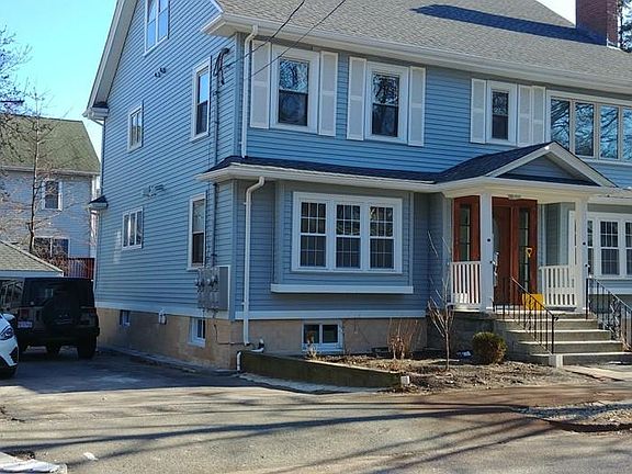 2nd image of 17 Edgewood Cir