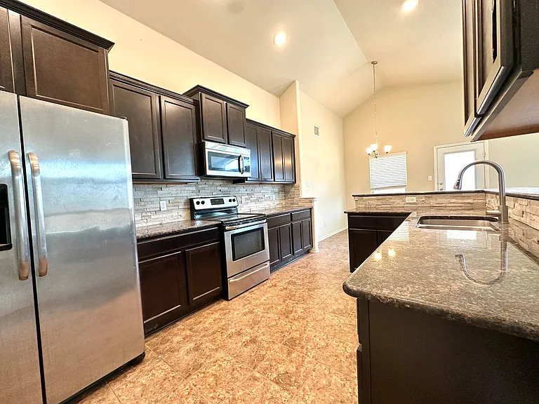 325 Ammonite Ln — Photo 3