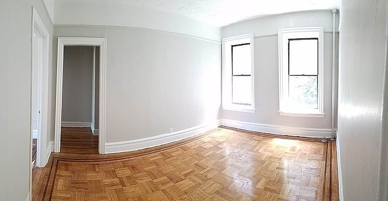 1st image of 902 44th St #25