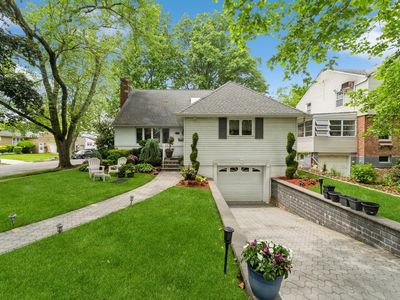 18 Hawthorne Lane, Valley Stream, NY, 11581