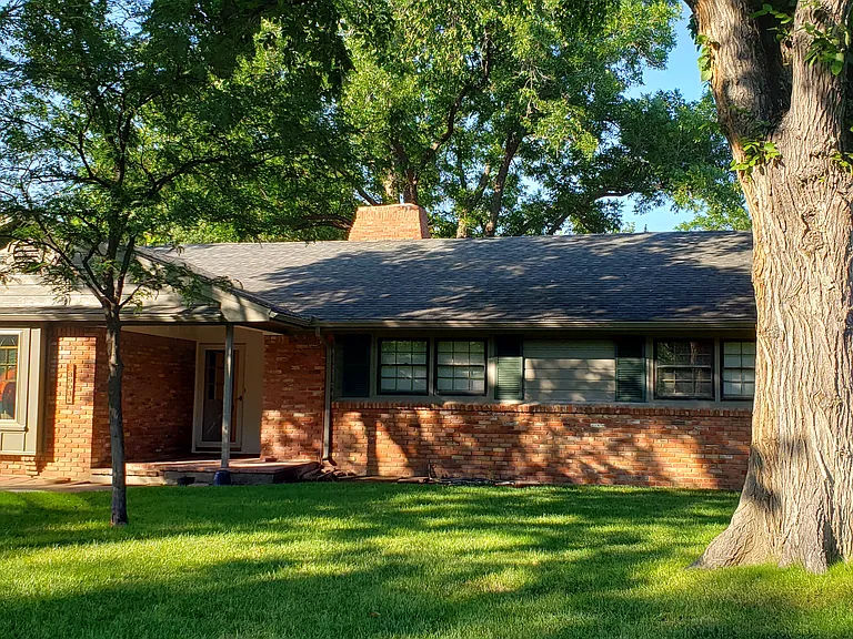 3903 Lynette Dr — Photo 11