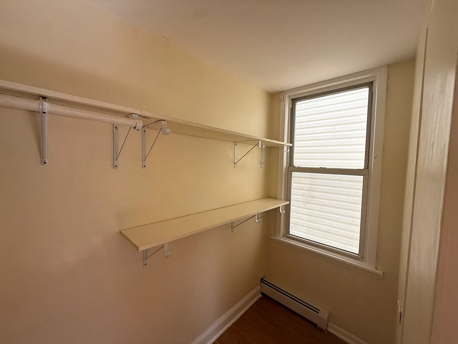 18 Bostwick Ave — Photo 4
