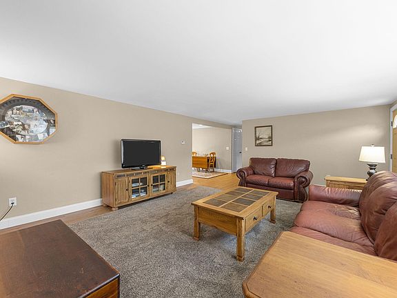 4th image of 243 Crowell Road