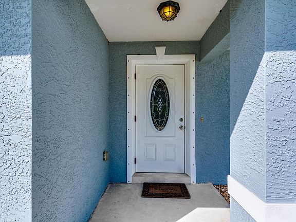 2nd image of 2734 Planet Ave SE