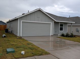 477 Whoopers Loop, Uhland, TX 78640