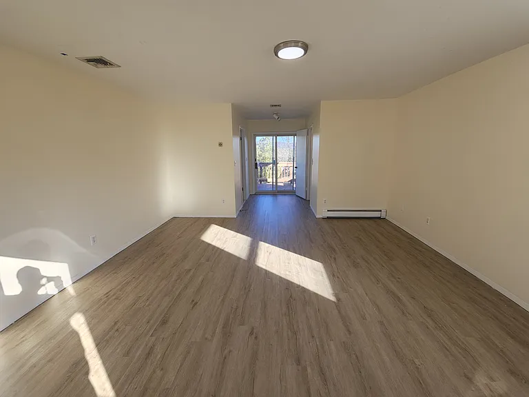 13 Regina Dr — Photo 14