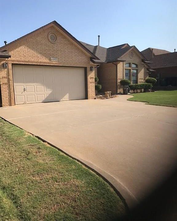 2nd image of 6017 SE 56th St