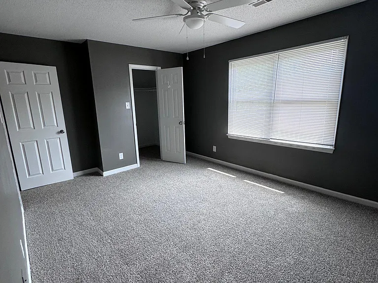1131 Glendale Dr — Photo 21