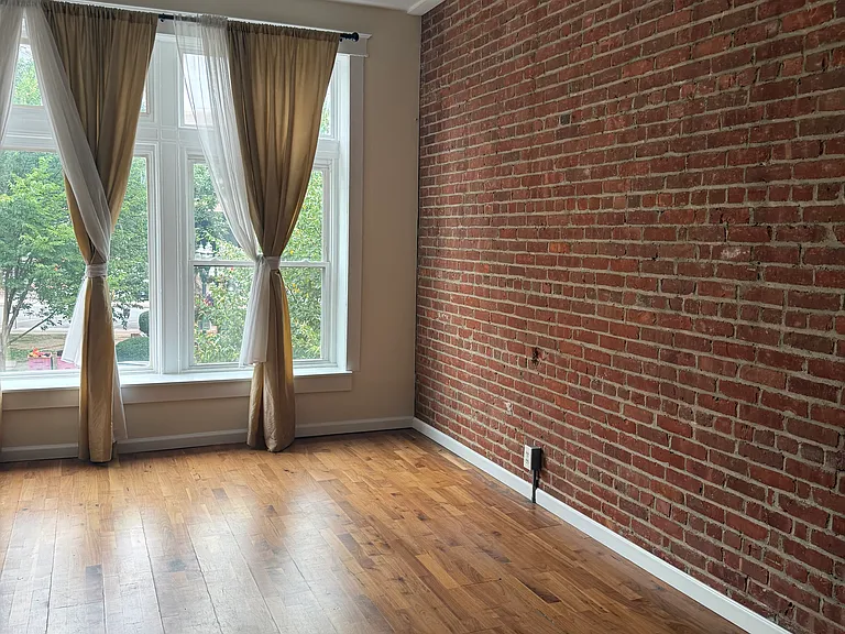 197 Main St #1A — Photo 9
