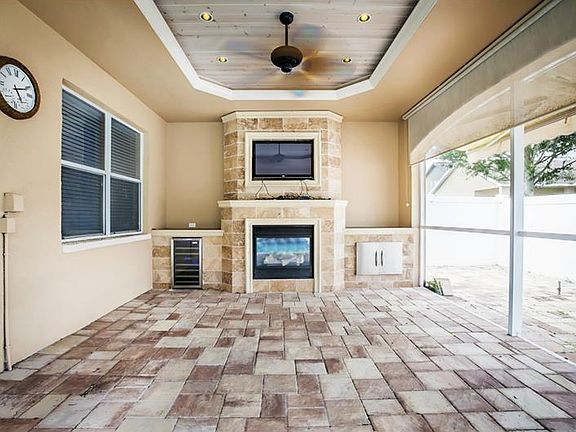 2nd image of 5833 Heronrise Crescent Dr
